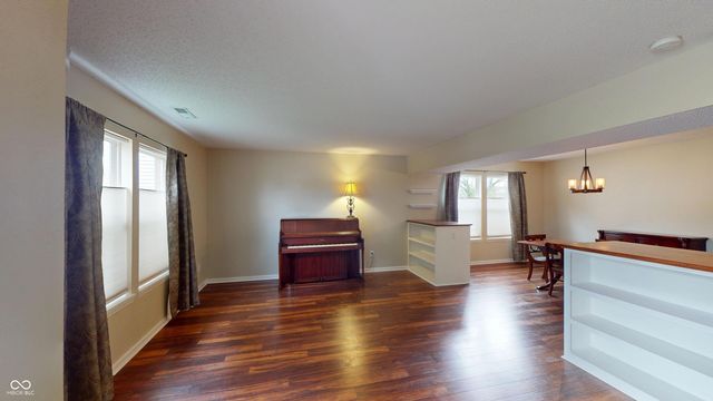 8017 Wildcat Run Lane, Indianapolis, IN 46239