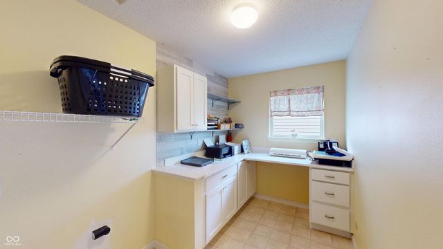 8017 Wildcat Run Lane, Indianapolis, IN 46239