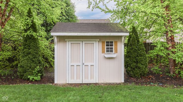 8017 Wildcat Run Lane, Indianapolis, IN 46239