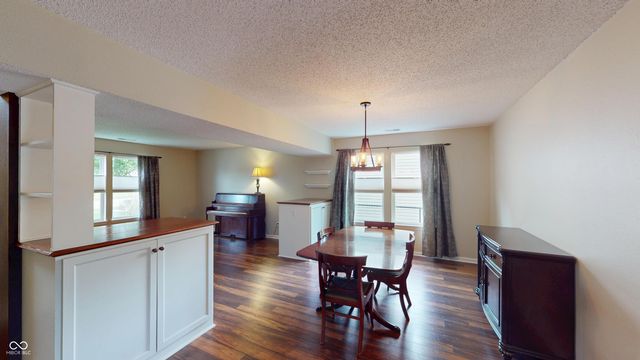 8017 Wildcat Run Lane, Indianapolis, IN 46239