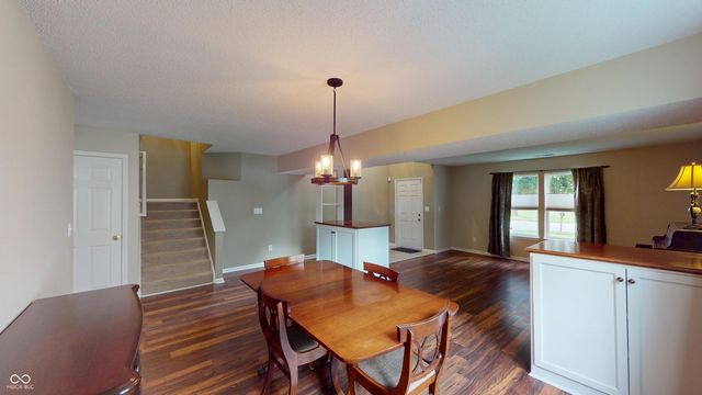 8017 Wildcat Run Lane, Indianapolis, IN 46239