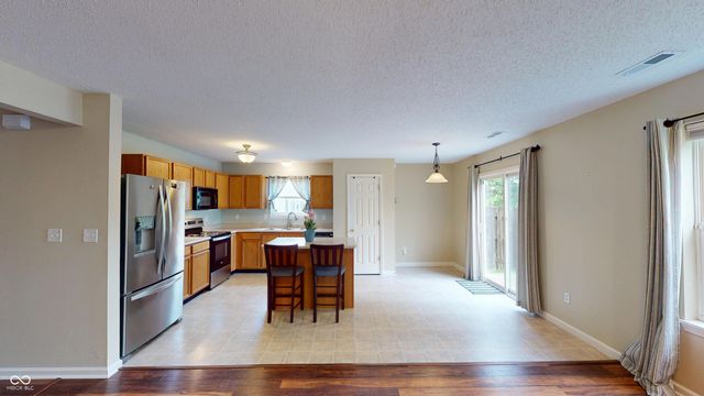 8017 Wildcat Run Lane, Indianapolis, IN 46239
