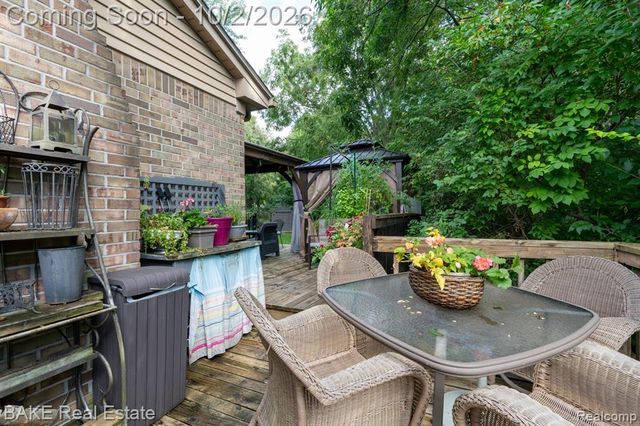 9200 Colony Farm Drive, Plymouth, MI 48170