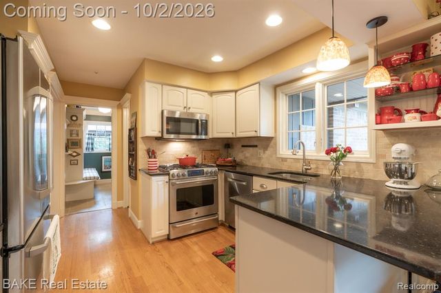 9200 Colony Farm Drive, Plymouth, MI 48170