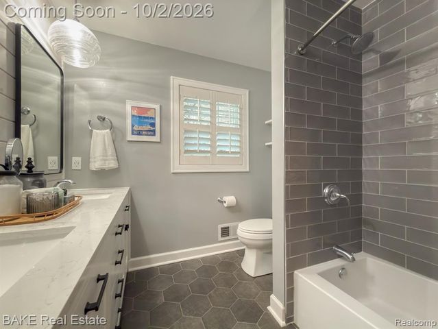 9200 Colony Farm Drive, Plymouth, MI 48170