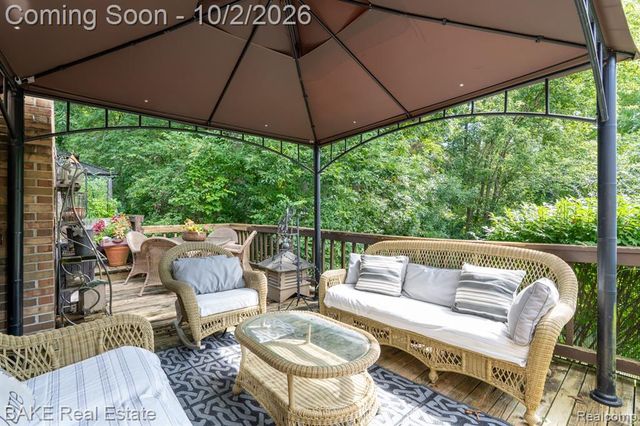 9200 Colony Farm Drive, Plymouth, MI 48170
