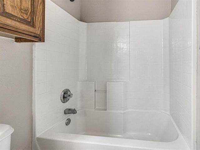 2512 SE 93rd Street, Moore, OK 73160