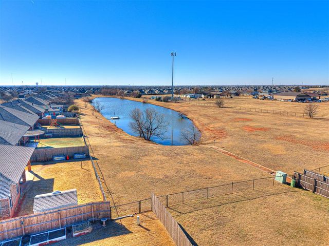 2512 SE 93rd Street, Moore, OK 73160