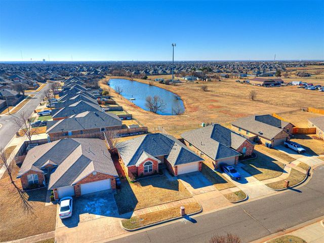 2512 SE 93rd Street, Moore, OK 73160