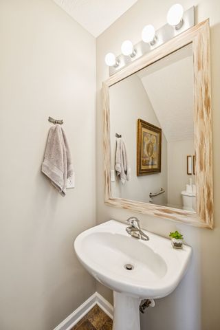 3309 Risen Star Dr, Murfreesboro, TN 37128