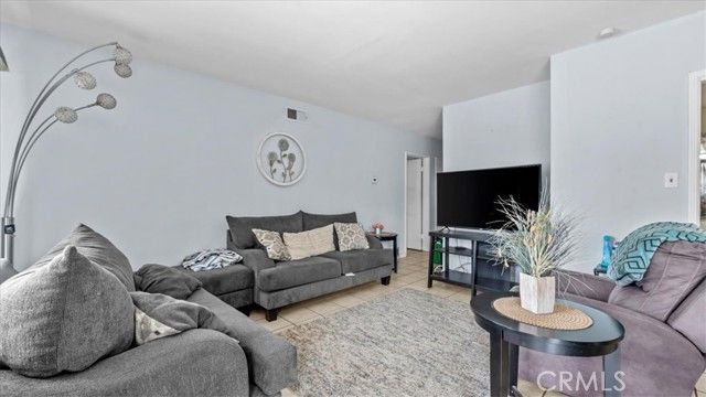 1351 N 10th, Colton, CA 92324