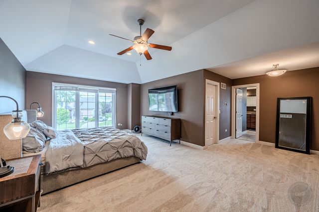 4204 Chaparral Drive, Naperville, IL 60564
