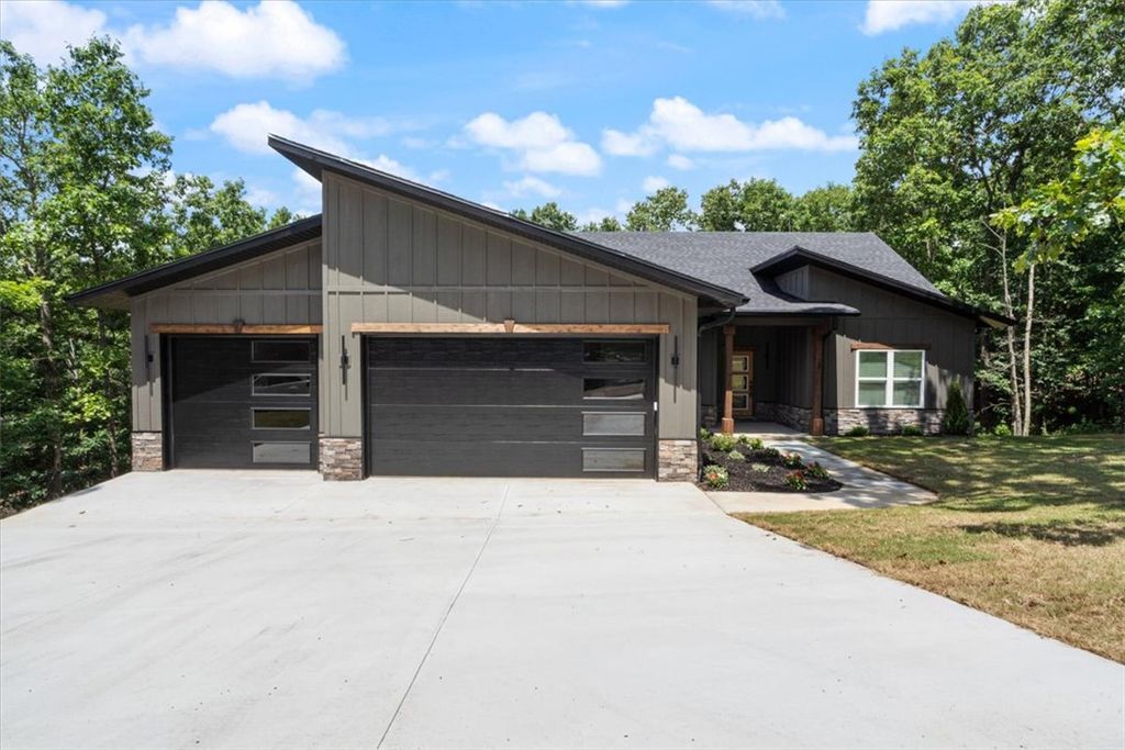 3 Allison Circle, Bella Vista, AR 72715