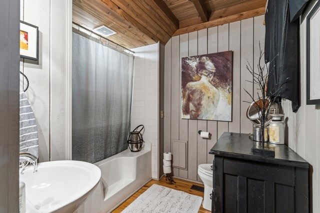 772 Double Knob Road, Ellijay, GA 30540