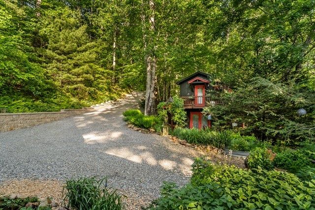 772 Double Knob Road, Ellijay, GA 30540