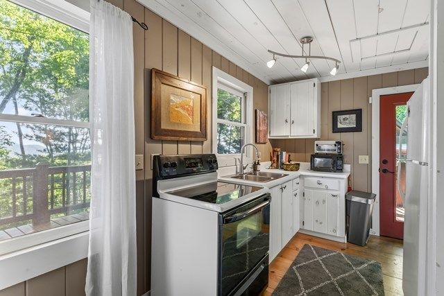 772 Double Knob Road, Ellijay, GA 30540