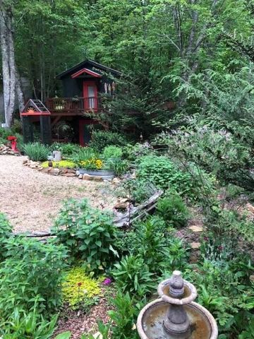 772 Double Knob Road, Ellijay, GA 30540