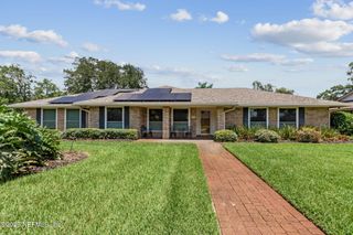 8205 HIDDEN LAKE Drive N, Jacksonville, FL 32216