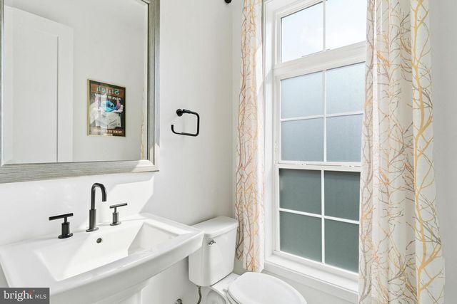 1773 VIOLET RIDGE PL, Mclean, VA 22102