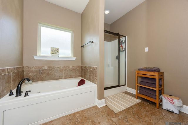 3736 Union Dr, Addis, LA 70710