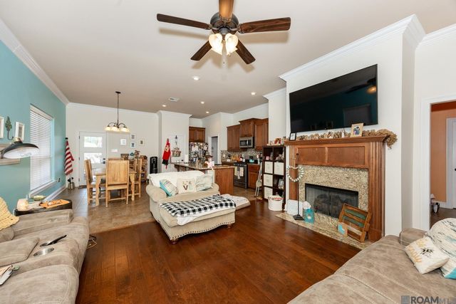 3736 Union Dr, Addis, LA 70710