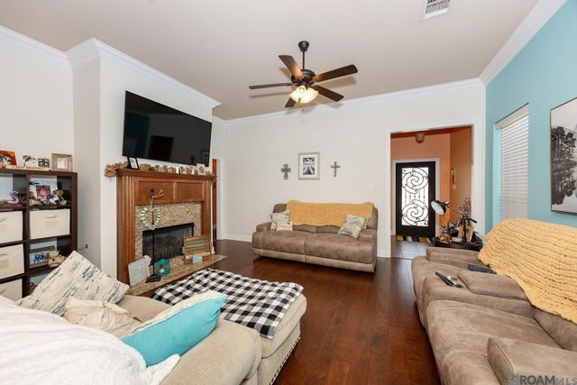 3736 Union Dr, Addis, LA 70710