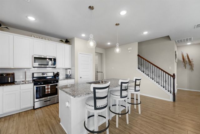 2233 Burning Bush Lane, Waxahachie, TX 75167