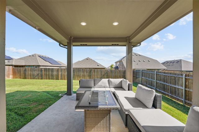 2233 Burning Bush Lane, Waxahachie, TX 75167