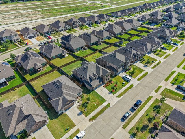 2233 Burning Bush Lane, Waxahachie, TX 75167