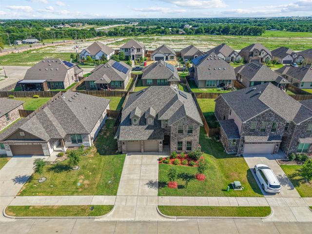 2233 Burning Bush Lane, Waxahachie, TX 75167