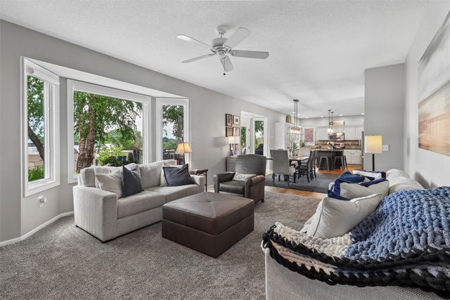 5575 Beechtree Drive, West Des Moines, IA 50266