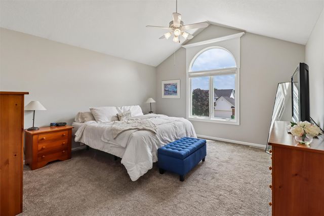 5575 Beechtree Drive, West Des Moines, IA 50266
