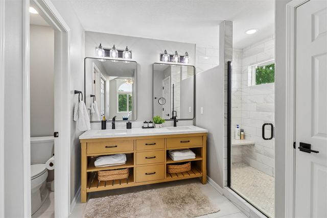 5575 Beechtree Drive, West Des Moines, IA 50266