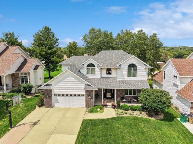 5575 Beechtree Drive, West Des Moines, IA 50266