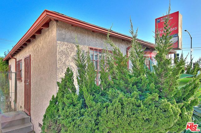 3956 W Slauson Avenue, Los Angeles, CA 90043