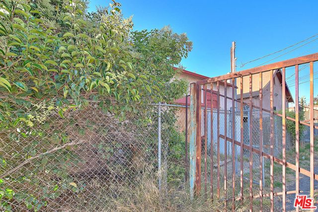 3956 W Slauson Avenue, Los Angeles, CA 90043