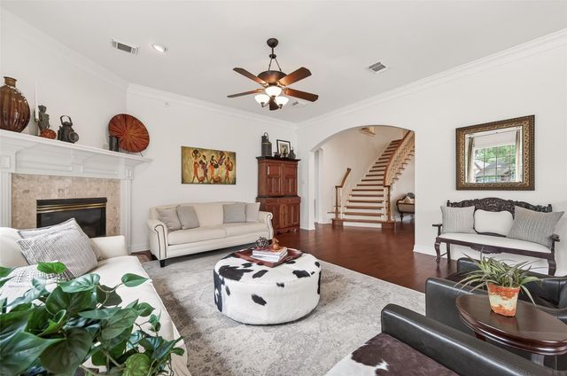 14 Fosters Court, Sugar Land, TX 77479