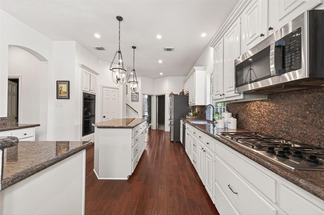 14 Fosters Court, Sugar Land, TX 77479