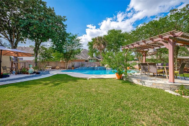 14 Fosters Court, Sugar Land, TX 77479