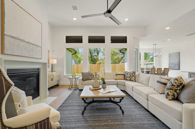 1914 Viking Drive, Houston, TX 77018