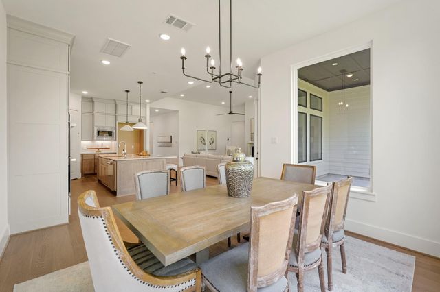 1914 Viking Drive, Houston, TX 77018