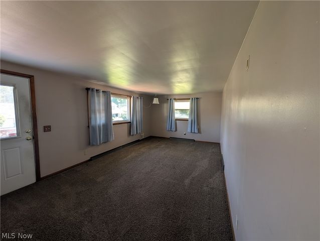3612 Lotus Place SW, Canton, OH 44710