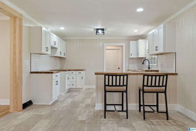 900 NE LARKWOOD DRIVE, Cullman, AL 35055