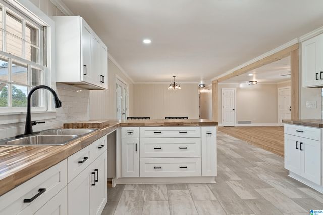 900 NE LARKWOOD DRIVE, Cullman, AL 35055