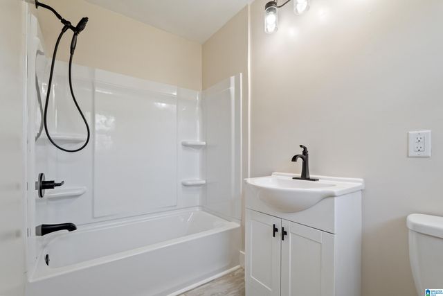 900 NE LARKWOOD DRIVE, Cullman, AL 35055