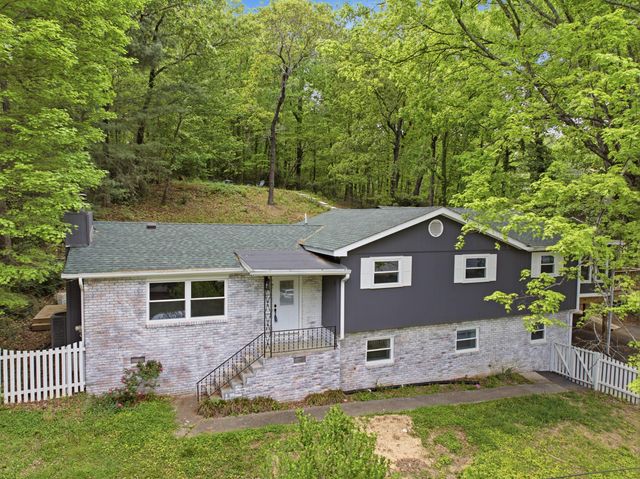 3235 Haywood Avenue, Chattanooga, TN 37415