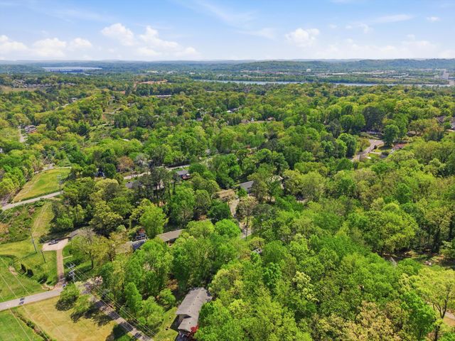 3235 Haywood Avenue, Chattanooga, TN 37415