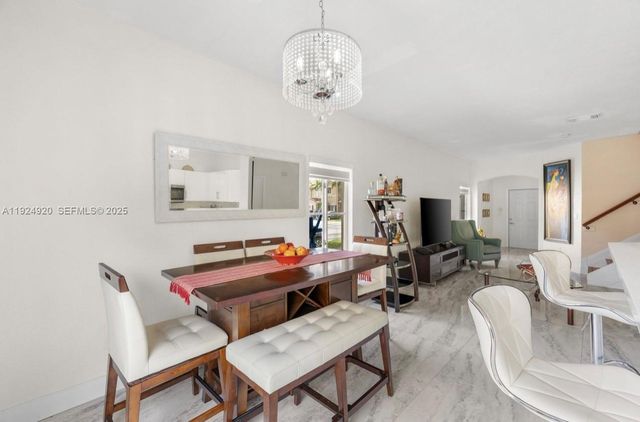 8362 NW 107th Ct 7-24, Doral, FL 33178