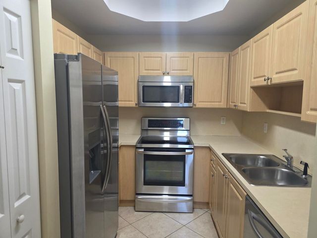 2319 MARINER Court 2706, Dania Beach, FL 33312