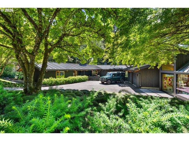 10200 Sw HAWTHORNE Ln, Portland, OR 97225